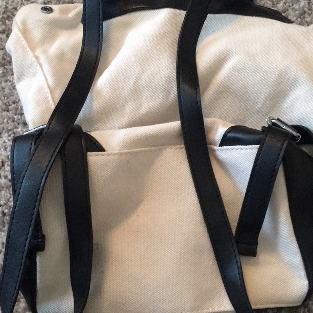 Backpack - Picture 2 of 3